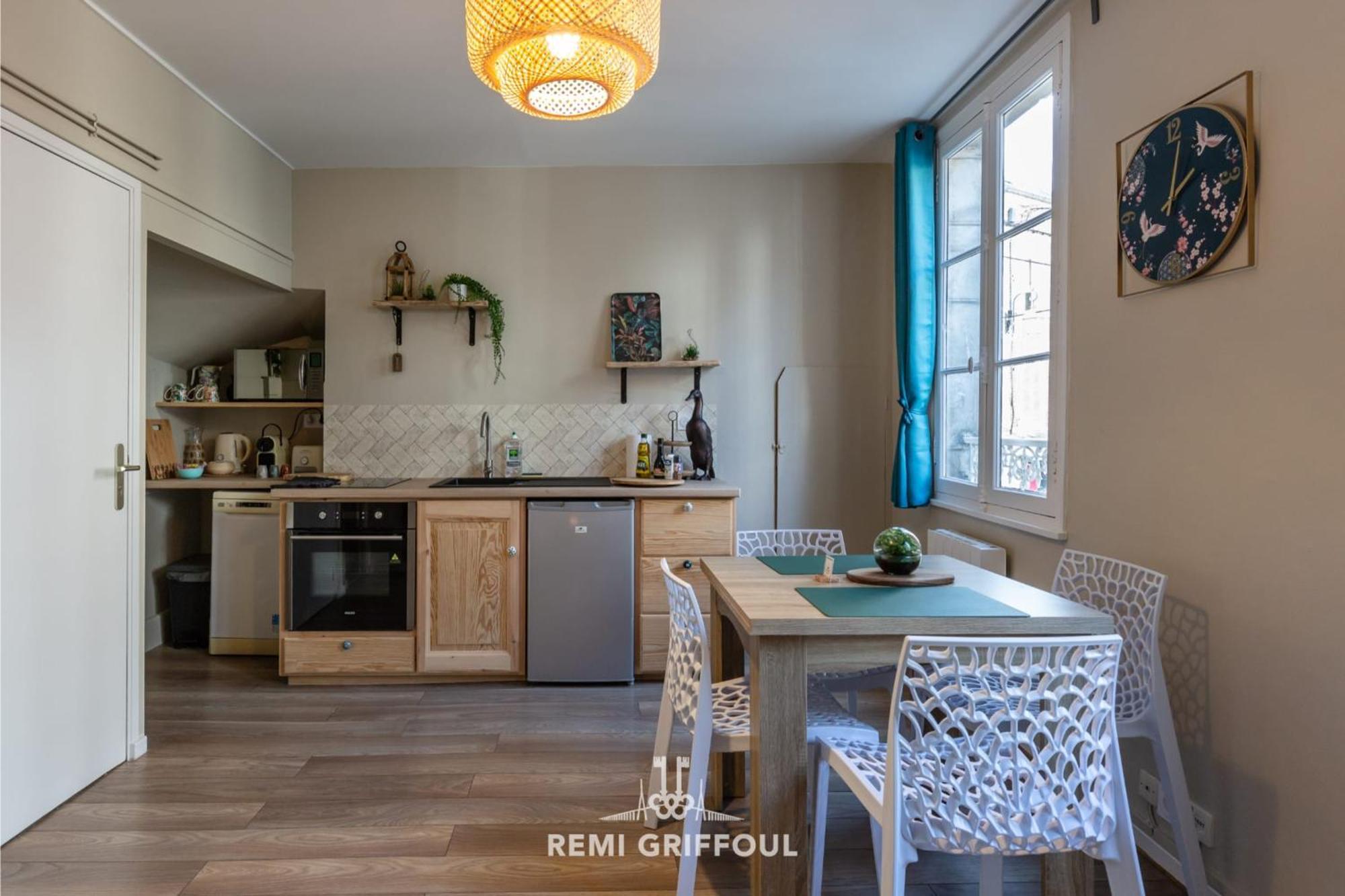 Emeraude Cozy Nest 3 Heart Of Historic District 2 Guests Онфлёр Экстерьер фото